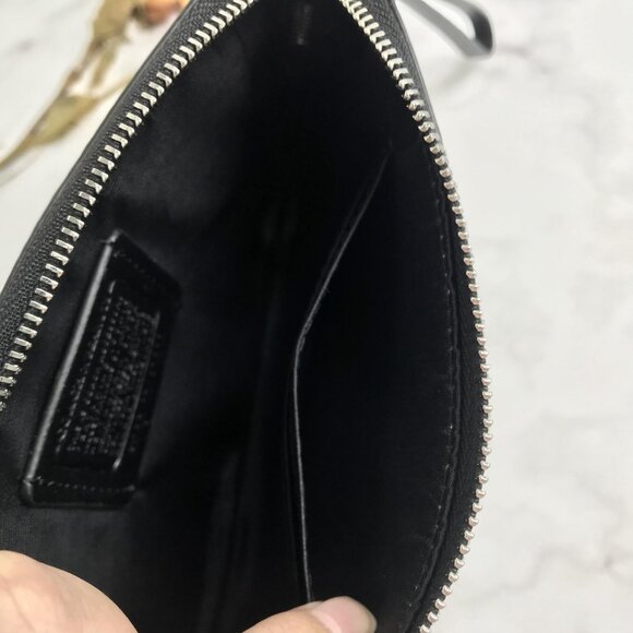 Coach X Peanuts Corner Zip Wristlet Wallet With Snoopy & Woodstock - Picture 7 of 10